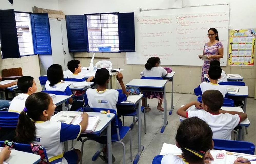 MP aprovada na Câmara flexibiliza calendário escolar
