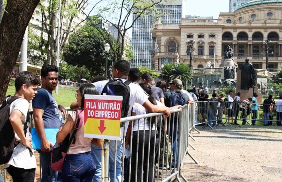 Decreto permite recontratação de funcionário demitido antes de 90 dias