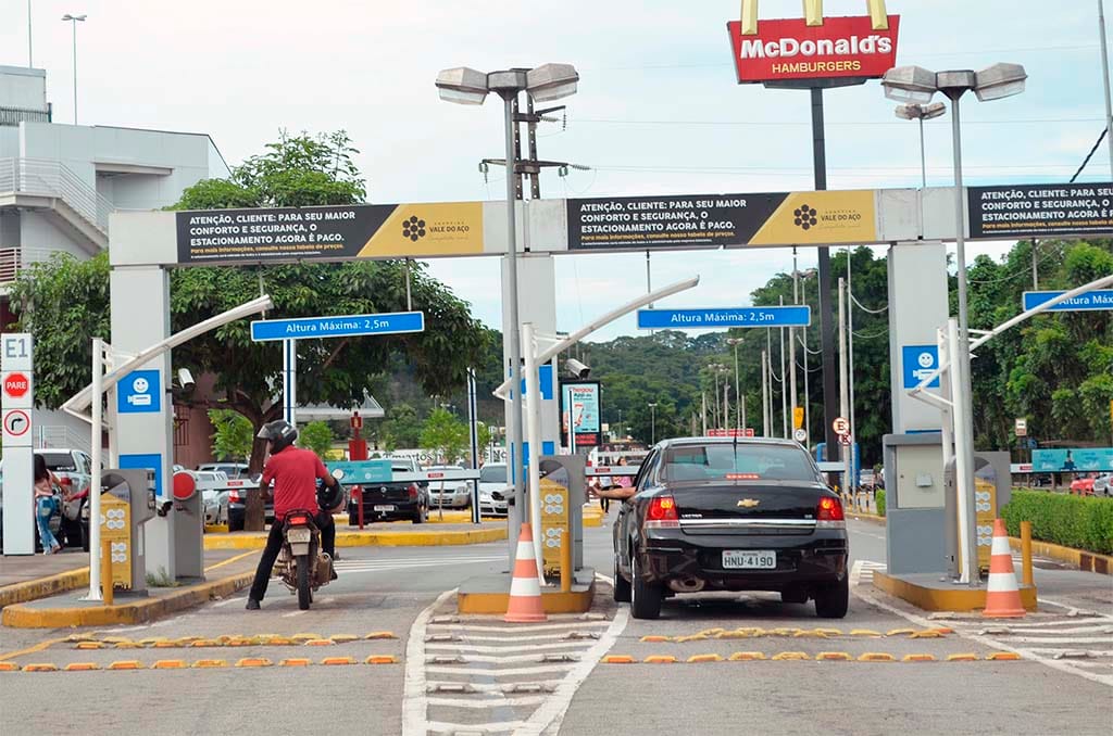 Shopping ainda fechado; comércio de rua volta funcionar de segunda à sexta em Ipatinga