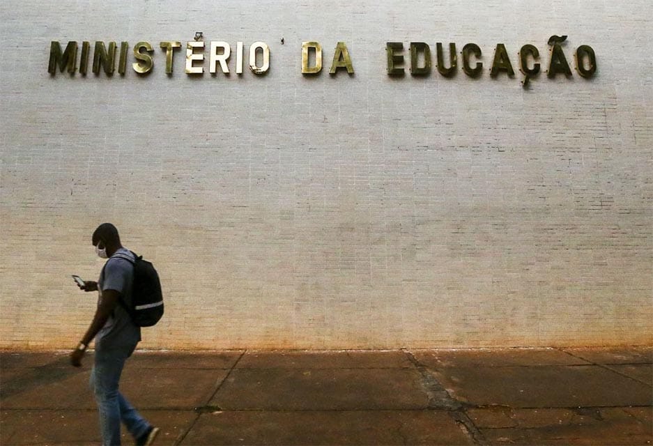 MEC disponibilizará internet a alunos de universidades federais