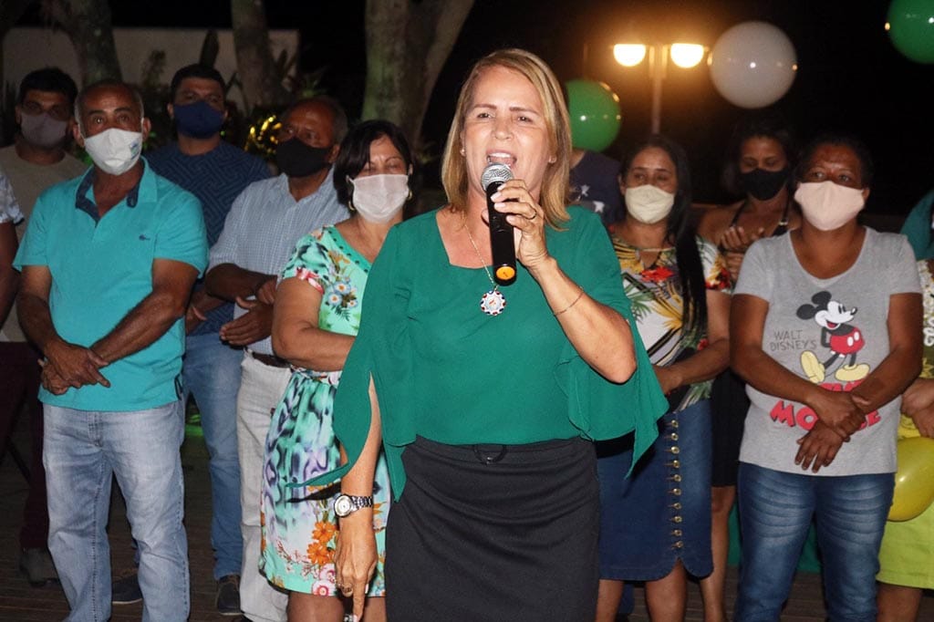 Luzia de Melo lança campanha à reeleição em Santana do Paraíso
