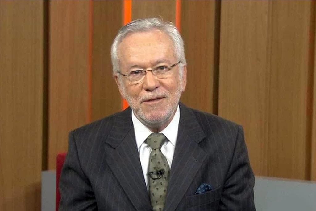 Em outros governos, negociações eram feitas com corrupção, aponta Garcia