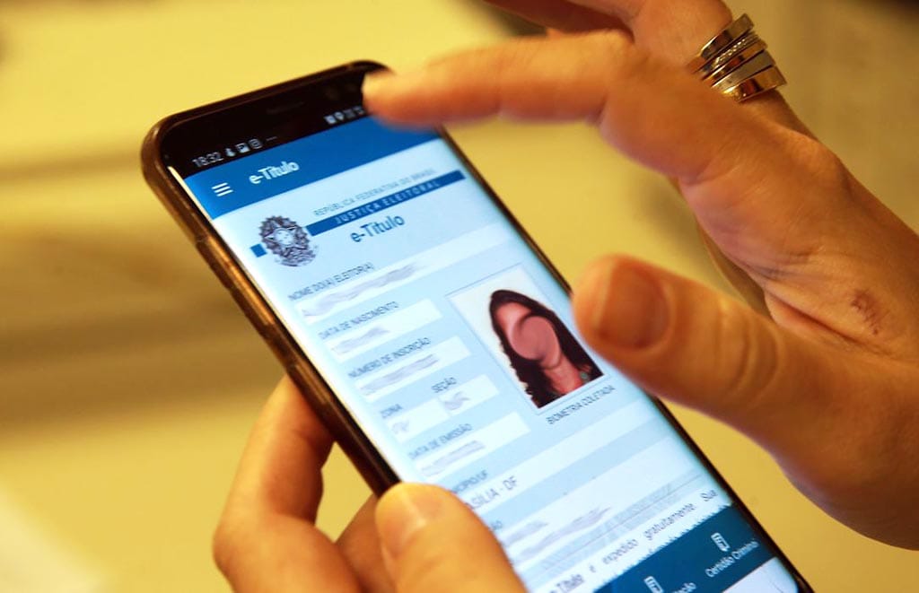 TSE : e-Título deve ser baixado até as 23h59 deste sábado