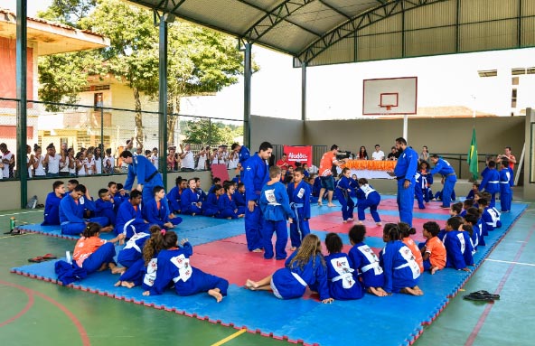 Projeto Ajudôu vence programa nacional realizado pela Ambev