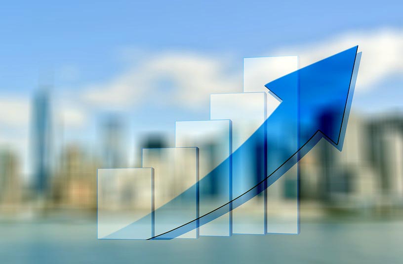 Economia brasileira deve crescer 4% em 2021, e PIB da indústria, 4,4%