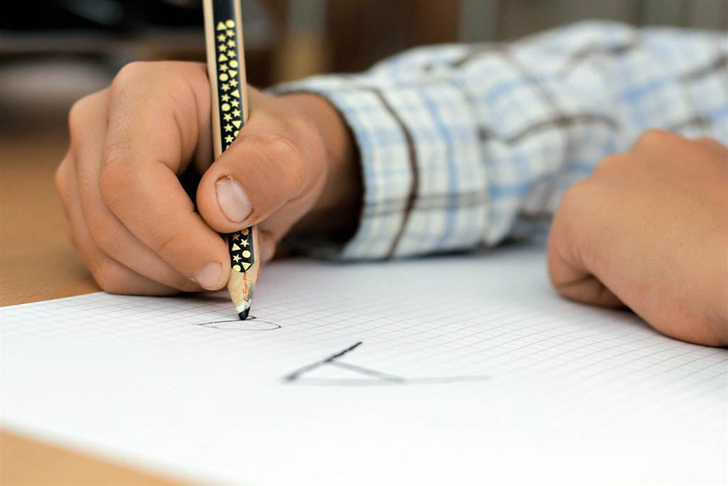 Comunidade escolar pode participar de consulta pública sobre ano letivo 2021