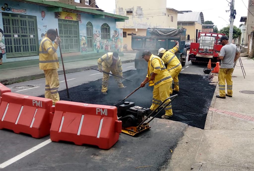 Ipatinga realiza serviço de tapa buraco em caráter emergencial