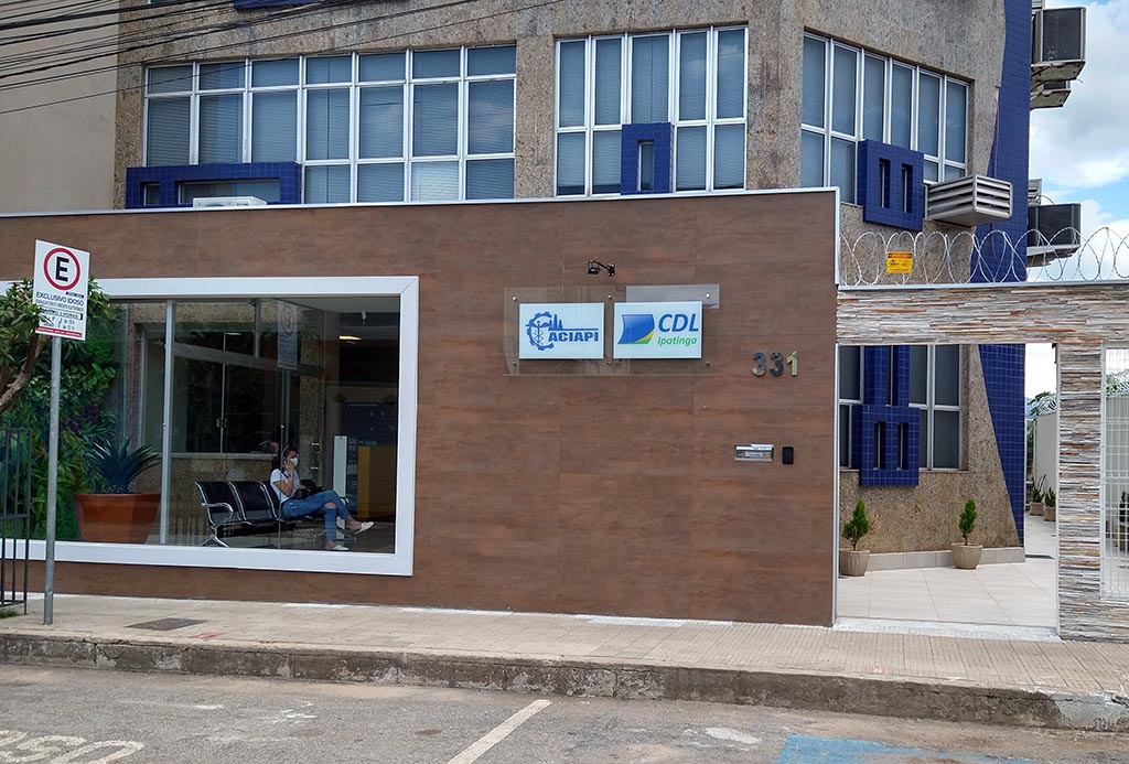 Aciapi e CDL de Ipatinga recebem doações para Santa Maria de Itabira