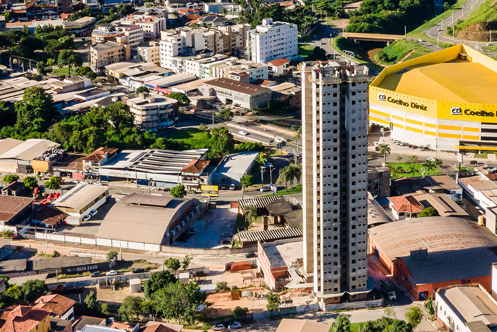 WR Construtora ergue prédio mais alto do Brasil em estrutura monolítica