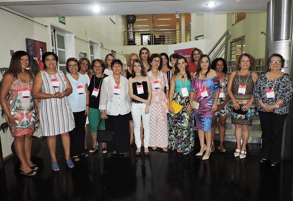 Exposição Essas Mulheres da Fundação Aperam ganha novo formato