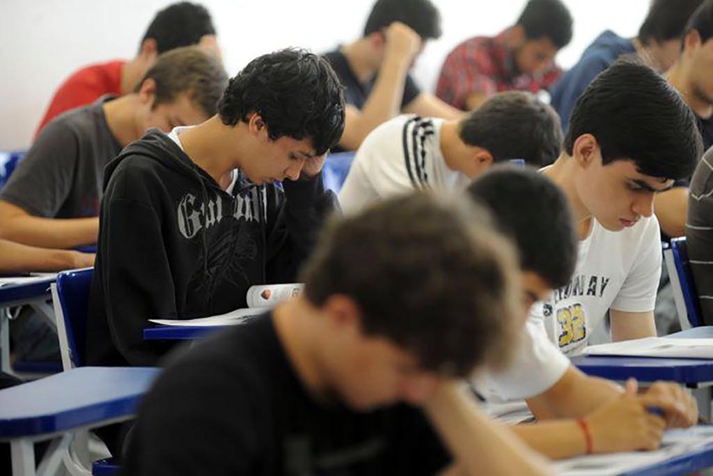 MEC aprimora os procedimentos para contratação do Fies