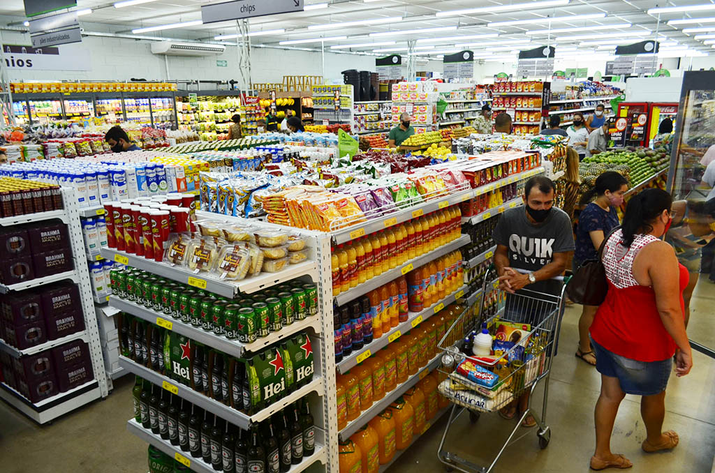 Comércio de alimentos do Vale do Aço abre no feriado dessa quarta-feira