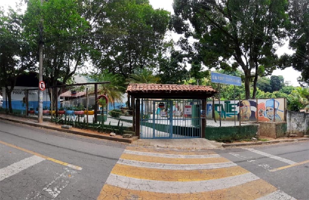 Escola municipal de Ipatinga retoma atividades após levantamento epidemiológico