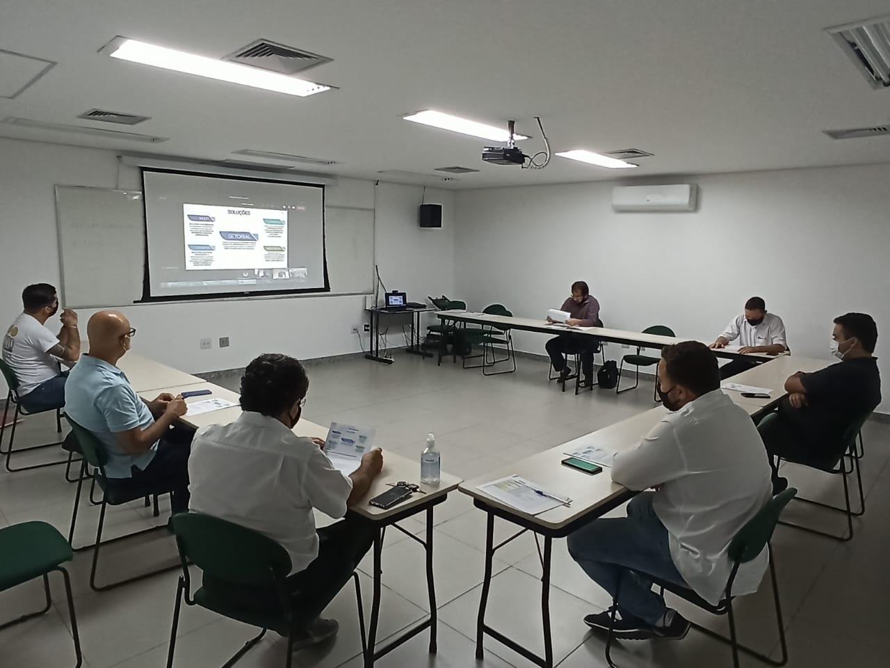 Sinpava apresenta projetos customizados do Fiemg Competitiva para associados