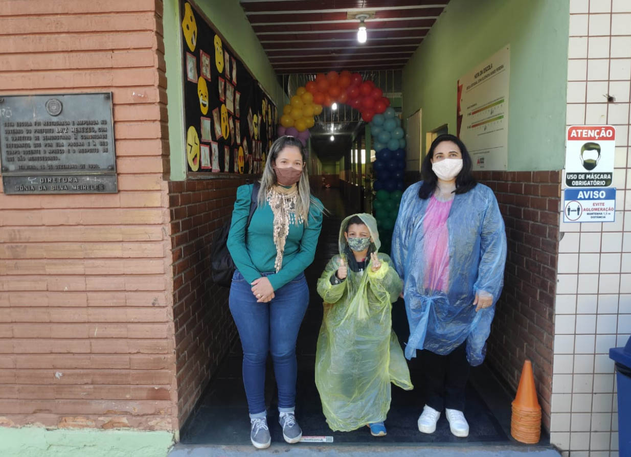 Alunos voltam às aulas presenciais em 85 escolas de Minas Gerais