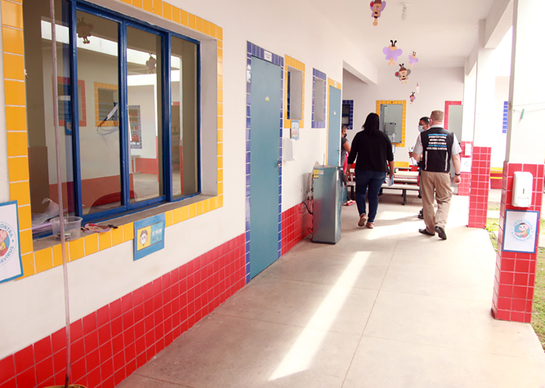 Vigilância Sanitária de Timóteo verifica medidas de prevenção à Covid nas escolas