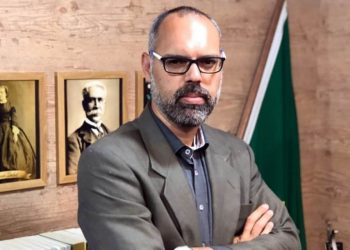 Urgente: Moraes determina prisão e extradição de Allan dos Santos