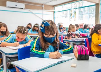 Aulas da rede escolar de Ipatinga são retomadas no formato 100% presencial