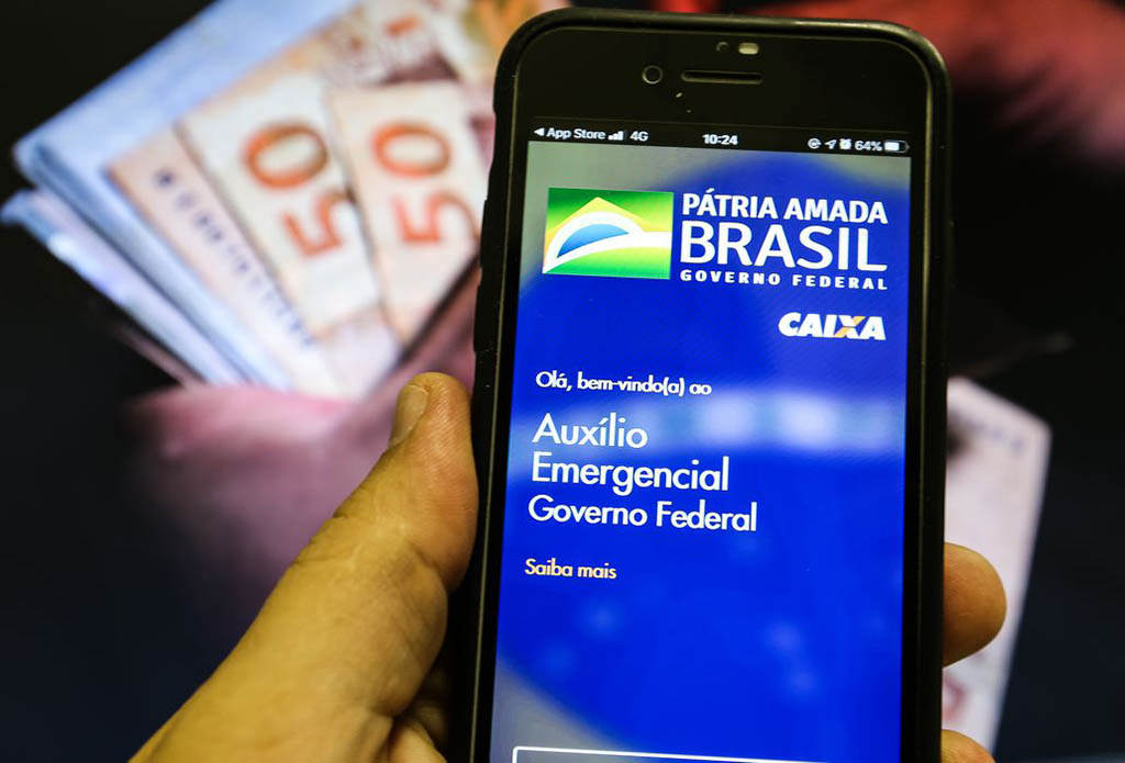 Governo notifica 627 mil pessoas a devolver auxílio emergencial