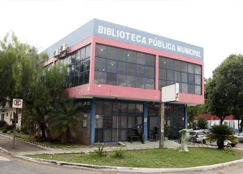 Biblioteca pública de Timóteo completa 50 anos