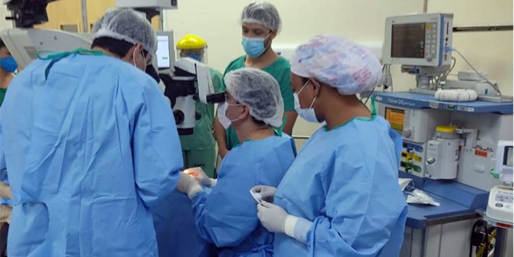 Hospital Márcio Cunha realiza primeiro transplante de córnea