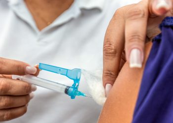 Covid-19: Ipatinga reduz intervalo de vacina e amplia público