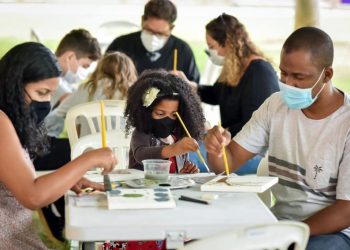 Instituto Usiminas traz comédia e dança clássica na programação da semana