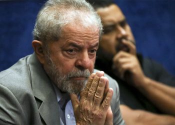 Pesquisa revela que 86% dos brasileiros consideram governo Lula corrupto