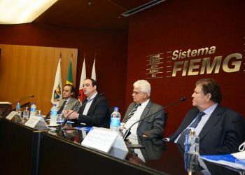 Flávio Roscoe é reeleito presidente da Federação das Indústrias de Minas