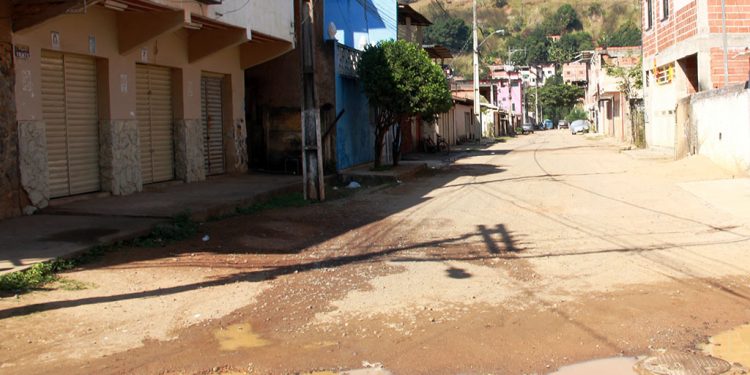 Fabriciano anuncia mais obras de pavimentação para cinco bairros
