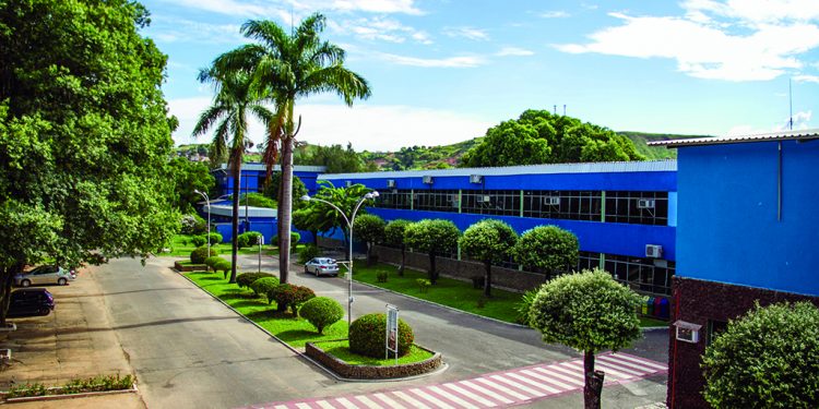 Unileste oferece bolsas de 50% para graduação