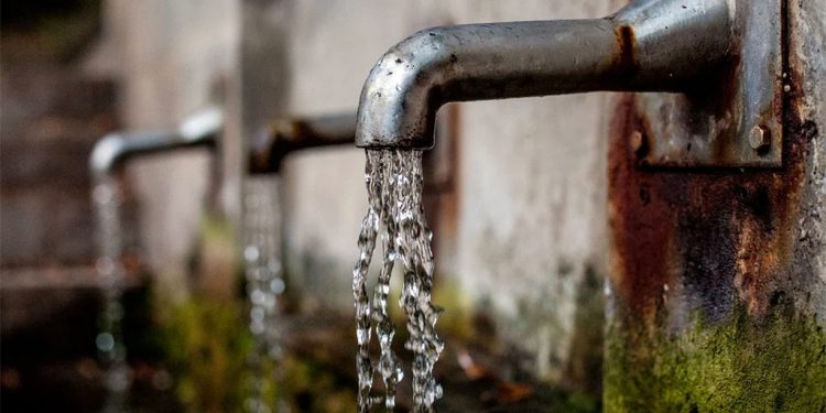 Uso consciente da água garante o abastecimento para todos