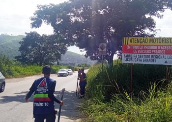 Timóteo instala mais uma barreira para o tráfego pesado no Bairro Limoeiro