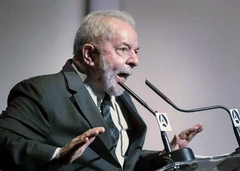 Pesquisa que aponta vitória de Lula em 1° turno foi paga por banco citado em delação premiada