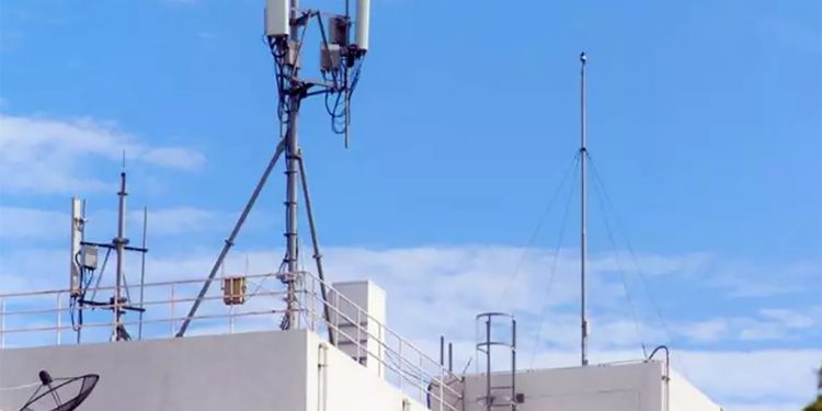Internet 5G nos condomínios: a tentação do dinheiro extra e o pesadelo dos moradores dos últimos andares