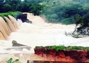 Com risco de rompimento de barragem, moradores deixam suas casas em MG
