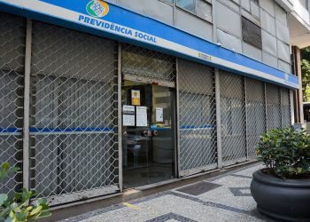 INSS começa a pagar com reajuste quem ganha mais de um salário mínimo