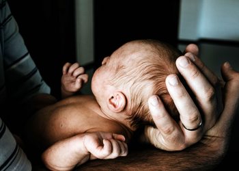 Minas regulamentará Lei que prevê licença-paternidade aos servidores de cinco para 20 dias