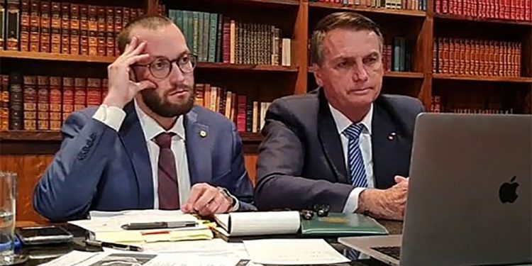 Polícia Federal conclui que inquérito divulgado por Bolsonaro não estava em sigilo