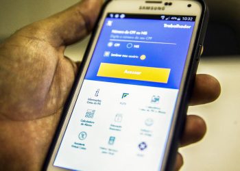Vítimas das chuvas em Minas Gerais e Bahia podem sacar FGTS