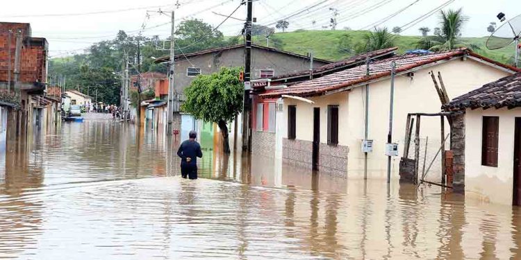 Minas tem 445 municípios em situação de emergência por conta das chuvas