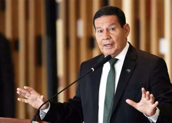 Mourão ironiza Lula e Alckmin: “um chamava o outro de ladrão”