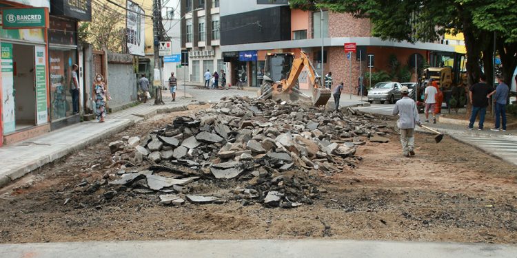 Obras no Centro de Fabriciano entram na reta final