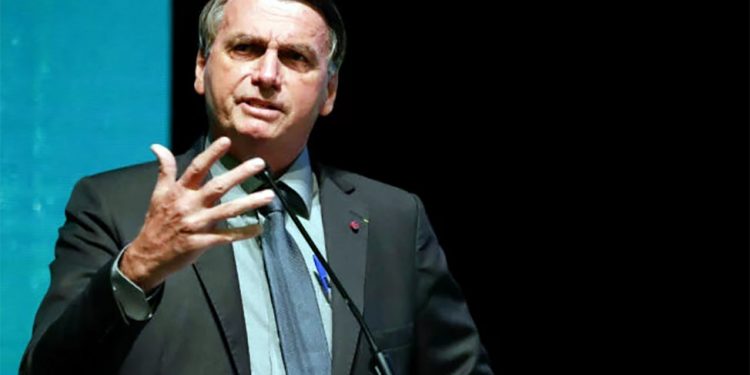 Espero não ter surpresas do TSE na eleição, afirma Bolsonaro