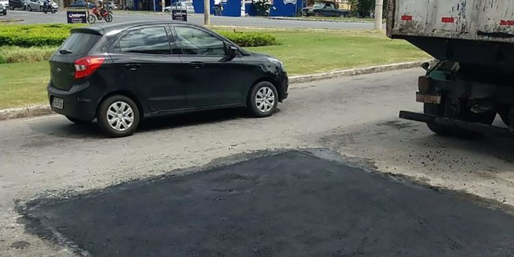 Operação tapa-buracos ganha reforço de mais equipes em Ipatinga