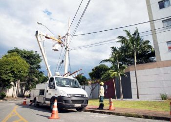 Cemig abre concurso para eletricistas
