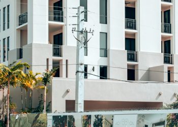 Condomínio residencial pode ser usado como local de trabalho, o famoso home office?