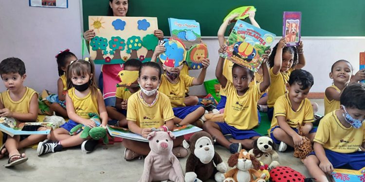 Projeto abre as portas para releituras do universo dos livros em Timóteo