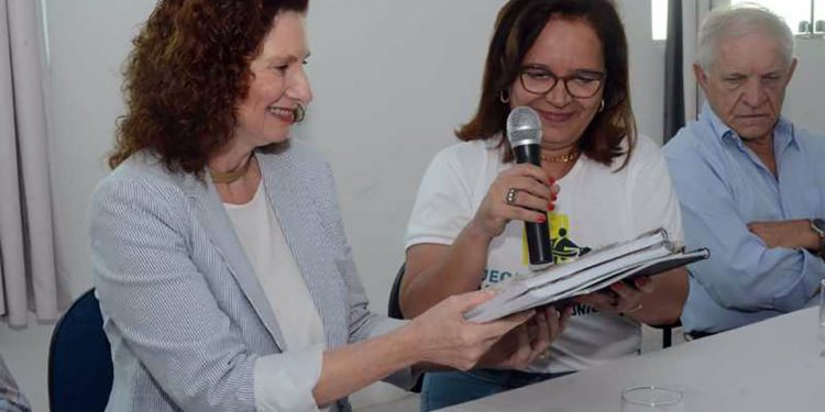 Minas anuncia aumento de 50% no repasse para atendimento à população vulnerável