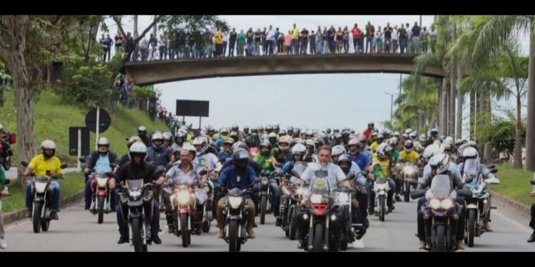 Motociata com Bolsonaro foi o maior evento motorizado do Leste Mineiro